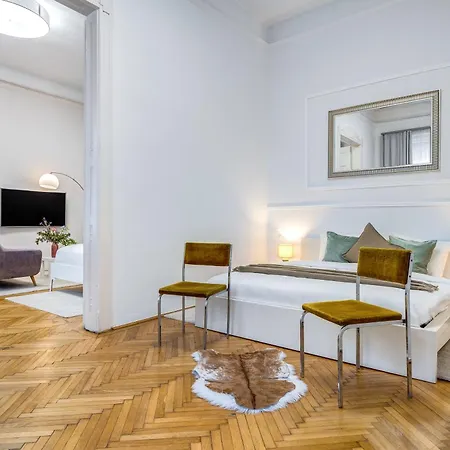 Szekely Bertalan Daire *