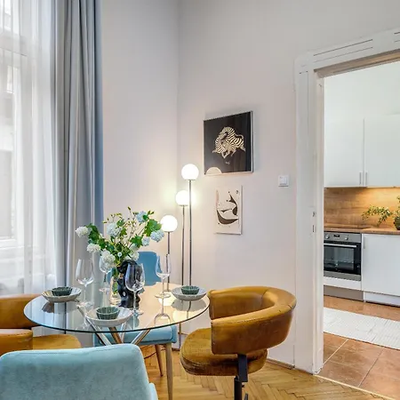 Szekely Bertalan * Budapeşte