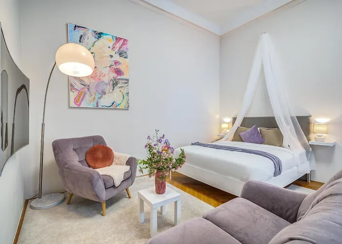 Székely Bertalan Appartement